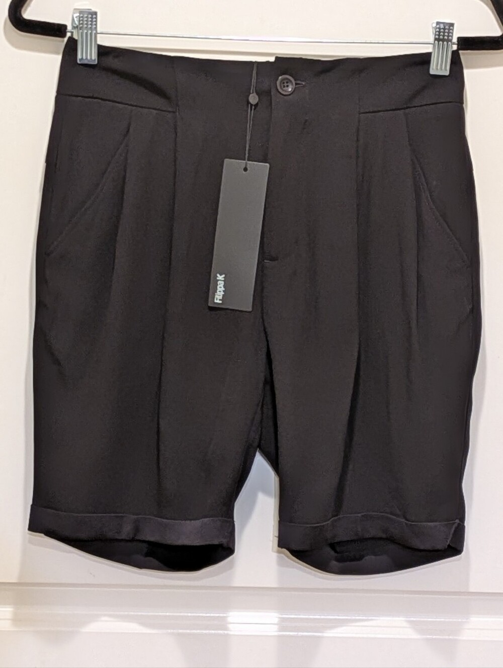 NWT Filippa K XS Erin Black Crepe Pleated Detail Mini Shorts